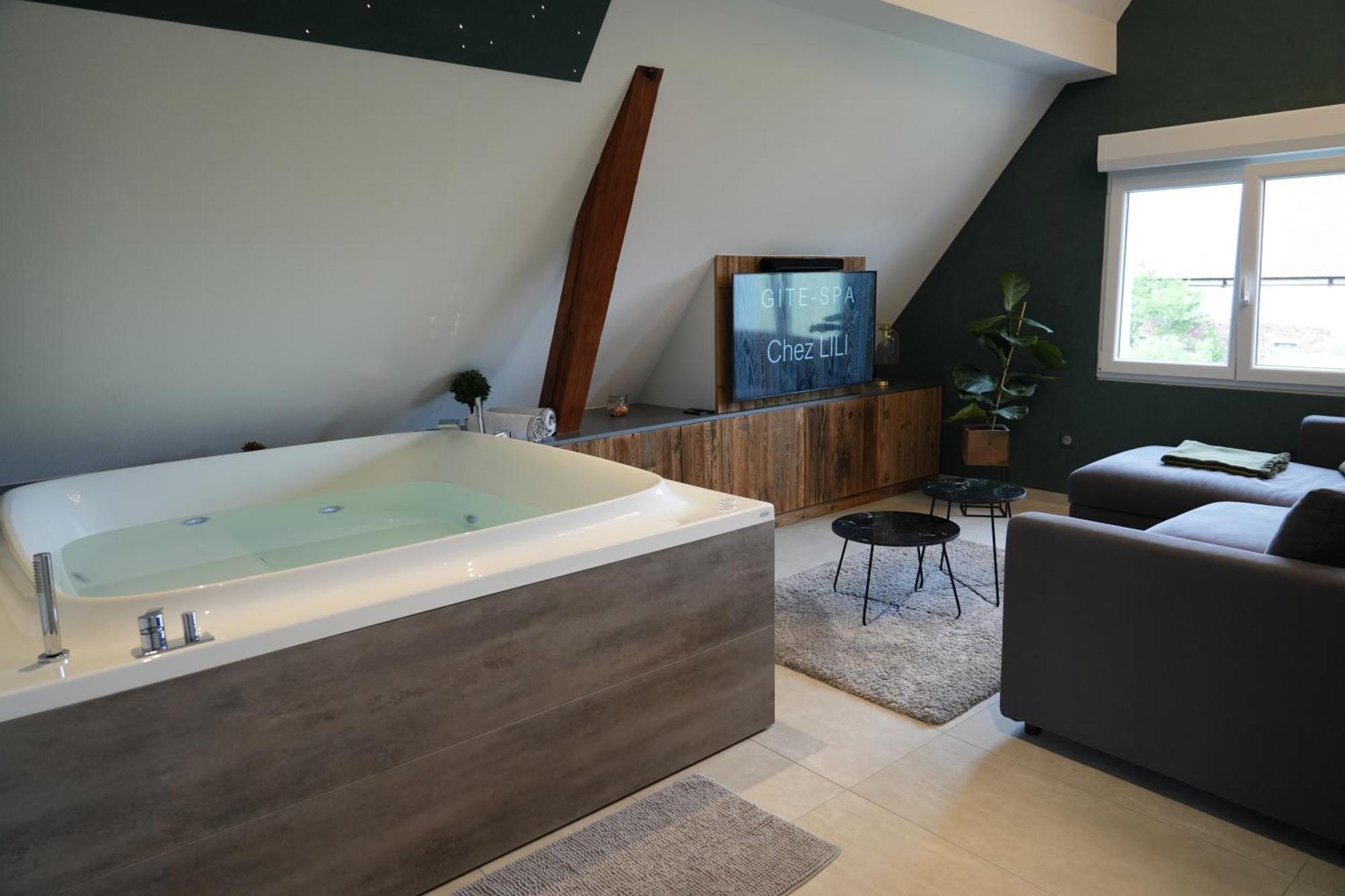 Gite Spa L'Atelier Emile - Spa Privatif - 5 Min Colmar Sainte-Croix-en-Plaine Exterior foto